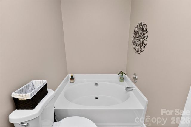 4819 Hopewood Lane, Charlotte, NC 28216