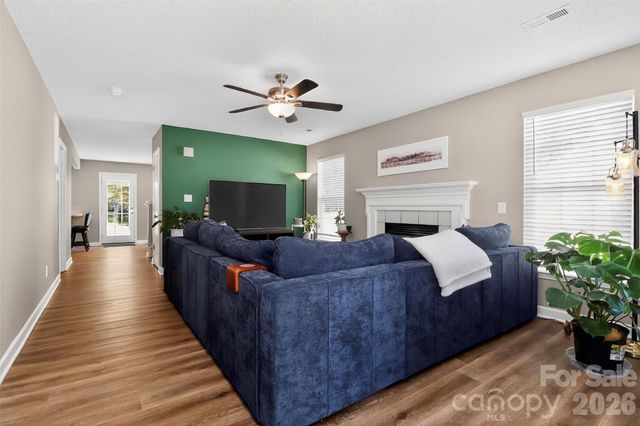 4819 Hopewood Lane, Charlotte, NC 28216