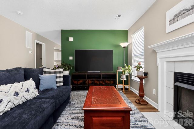 4819 Hopewood Lane, Charlotte, NC 28216