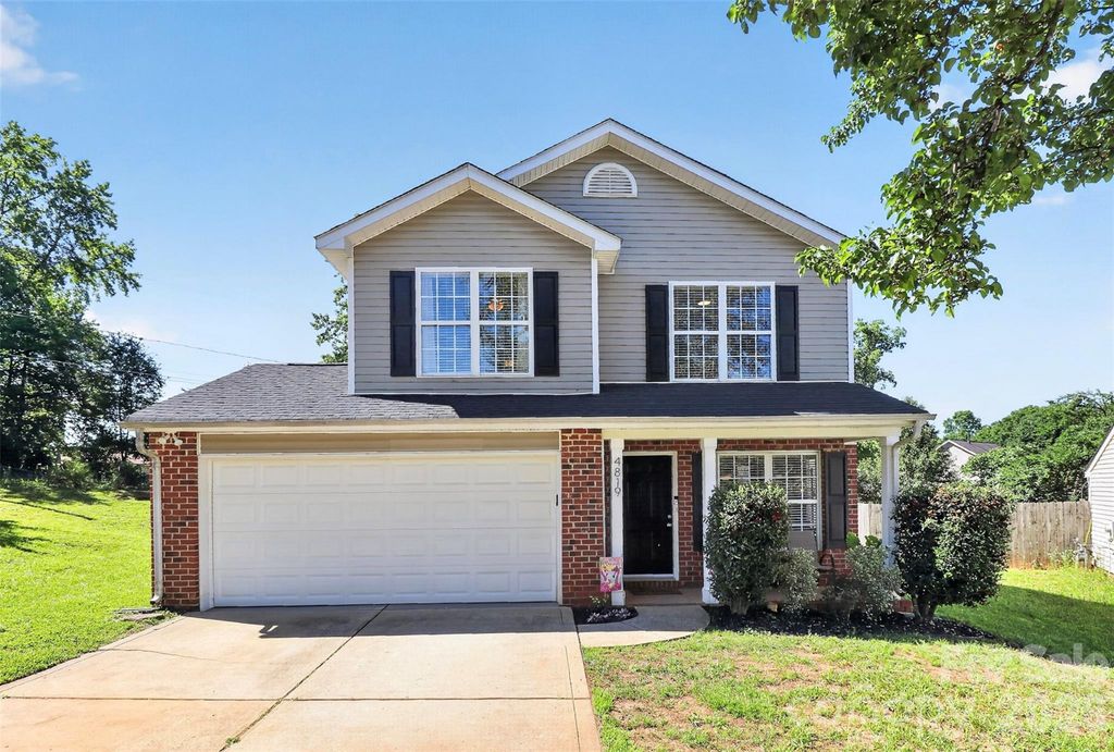 4819 Hopewood Lane, Charlotte, NC 28216