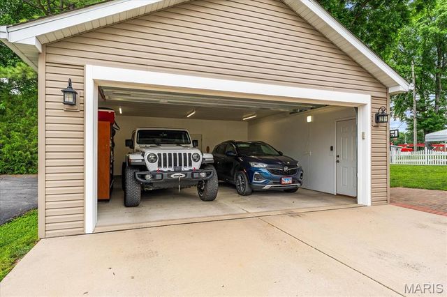 209 E Madison, Millstadt, IL 62260