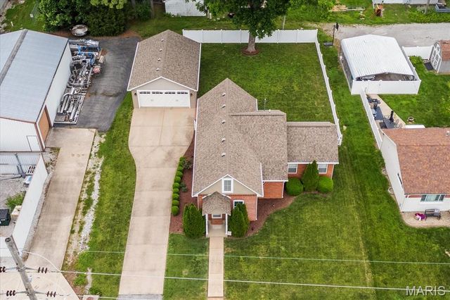 209 E Madison, Millstadt, IL 62260