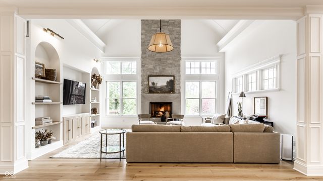 11576 Willow Bend Court, Zionsville, IN 46077