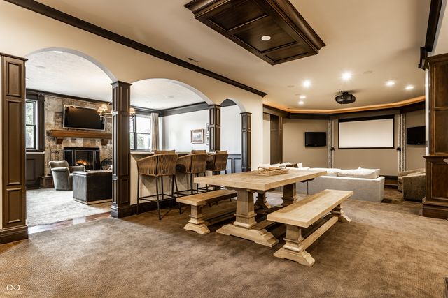 11576 Willow Bend Court, Zionsville, IN 46077