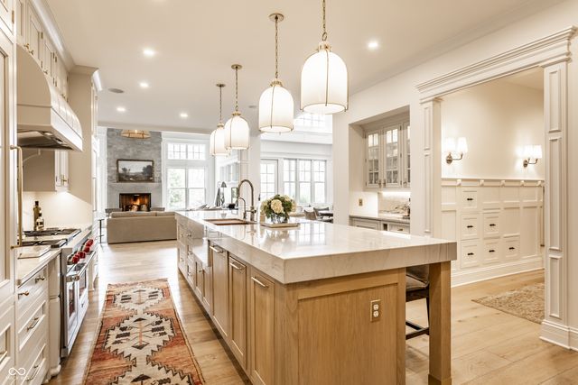 11576 Willow Bend Court, Zionsville, IN 46077