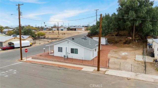 501 B, Needles, CA 92363