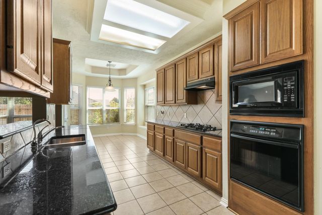 6642 Redberry Glen Lane, Houston, TX 77041