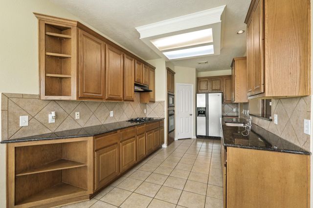 6642 Redberry Glen Lane, Houston, TX 77041