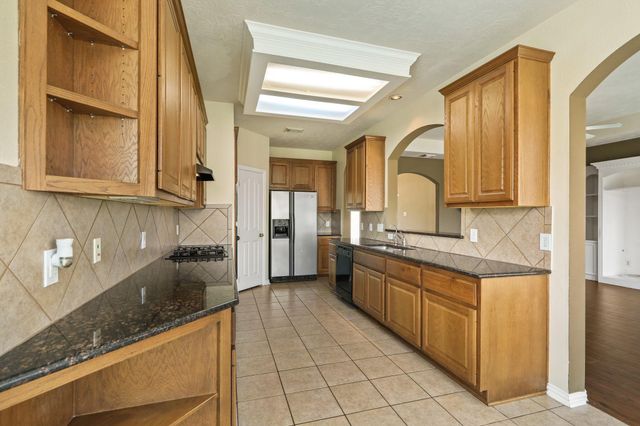 6642 Redberry Glen Lane, Houston, TX 77041