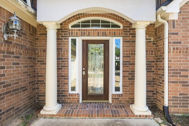 6642 Redberry Glen Lane, Houston, TX 77041
