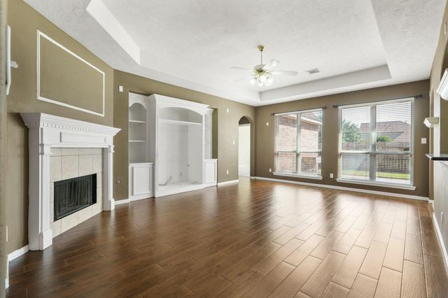 6642 Redberry Glen Lane, Houston, TX 77041