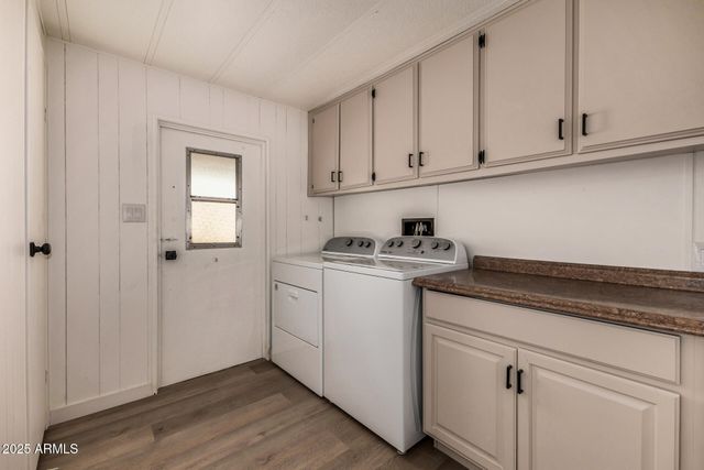 826 S 82ND Place, Mesa, AZ 85208