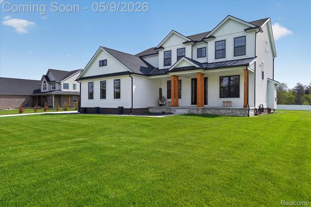 27598 Green Valley Drive, Lyon Charter Township, MI 48165