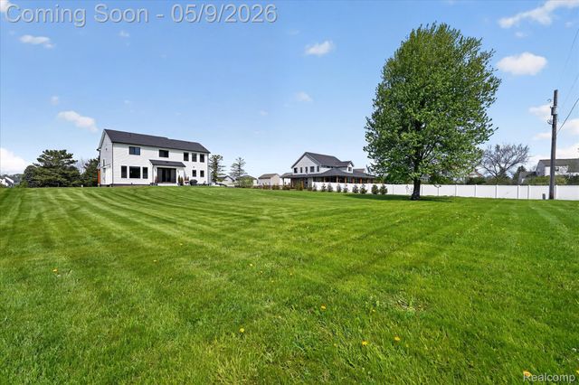 27598 Green Valley Drive, Lyon Charter Township, MI 48165