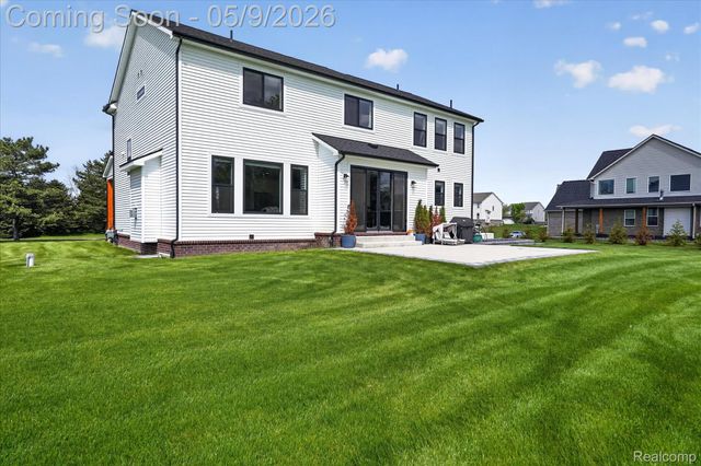 27598 Green Valley Drive, Lyon Charter Township, MI 48165