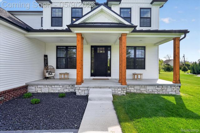 27598 Green Valley Drive, Lyon Charter Township, MI 48165