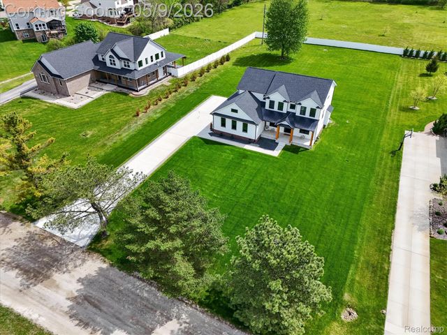 27598 Green Valley Drive, Lyon Charter Township, MI 48165
