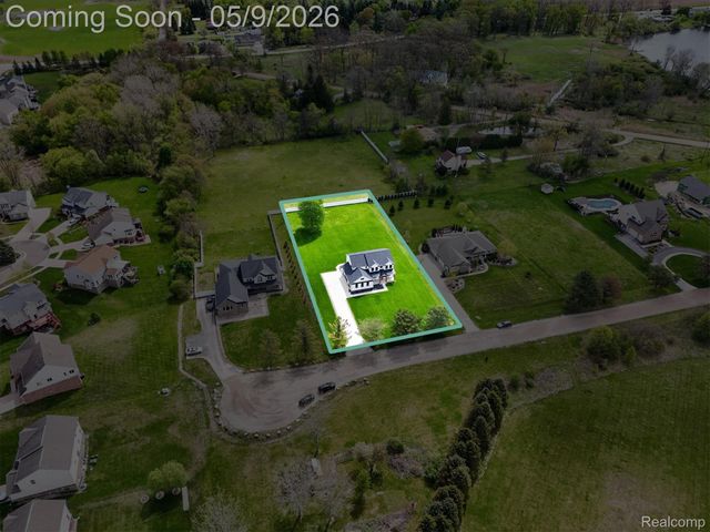 27598 Green Valley Drive, Lyon Charter Township, MI 48165