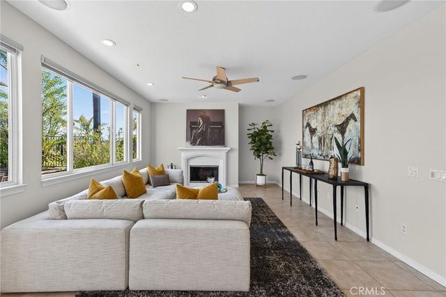 20800 Campania, Porter Ranch, CA 91326