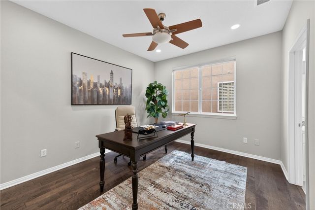 20800 Campania, Porter Ranch, CA 91326
