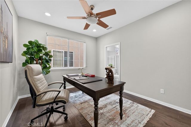 20800 Campania, Porter Ranch, CA 91326