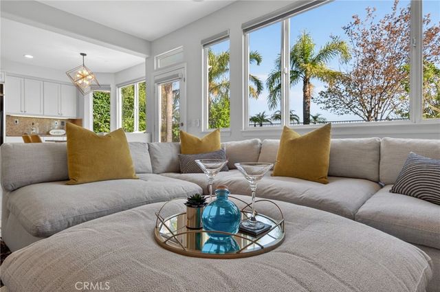 20800 Campania, Porter Ranch, CA 91326