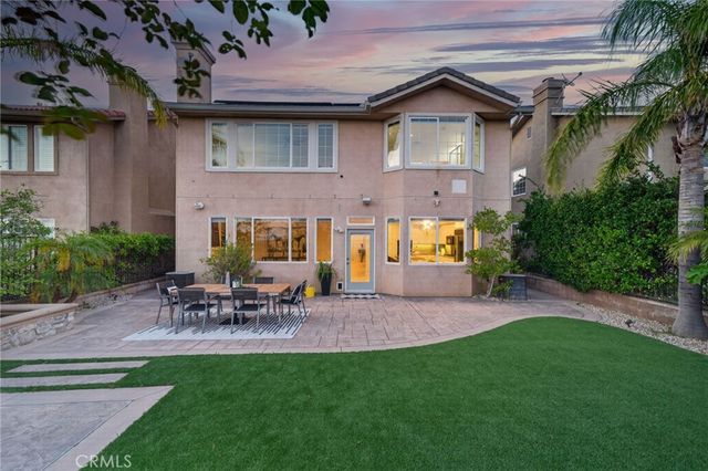 20800 Campania, Porter Ranch, CA 91326