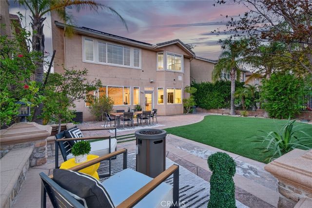 20800 Campania, Porter Ranch, CA 91326