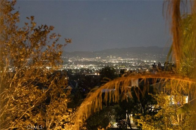 20800 Campania, Porter Ranch, CA 91326