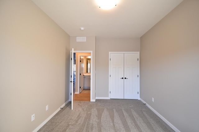 102 Fairway Street, Zumbrota, MN 55992