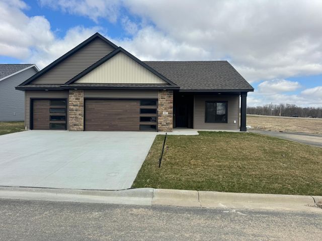 102 Fairway Street, Zumbrota, MN 55992