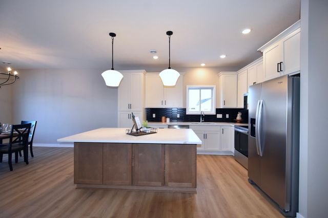 102 Fairway Street, Zumbrota, MN 55992