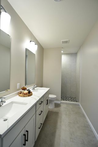 102 Fairway Street, Zumbrota, MN 55992