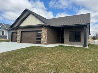 102 Fairway Street, Zumbrota, MN 55992