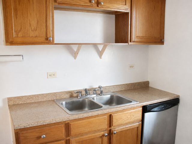 1014 Garnett Place, Evanston, IL 60201