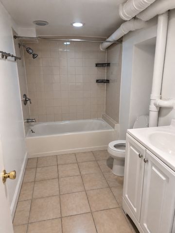1014 Garnett Place, Evanston, IL 60201