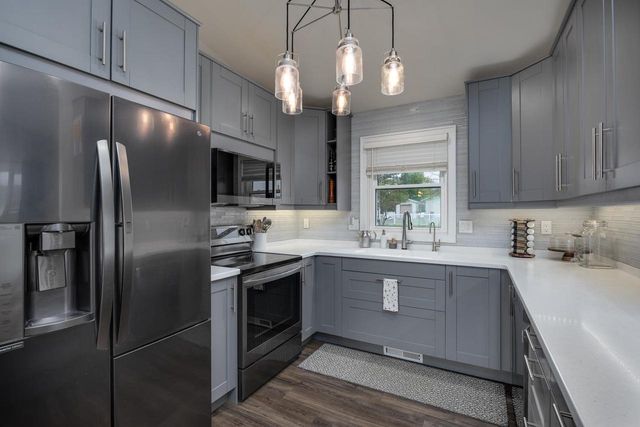 3631 Wildflower Lane, Janesville, WI 53548