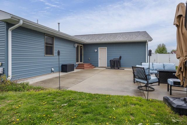 3631 Wildflower Lane, Janesville, WI 53548
