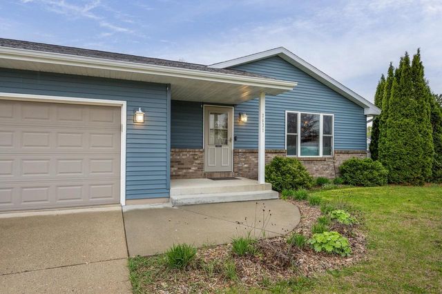 3631 Wildflower Lane, Janesville, WI 53548