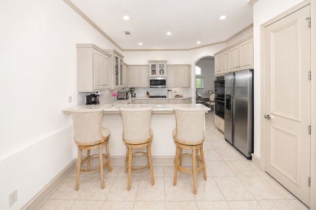 8934 Greenville Avenue, Dallas, TX 75243