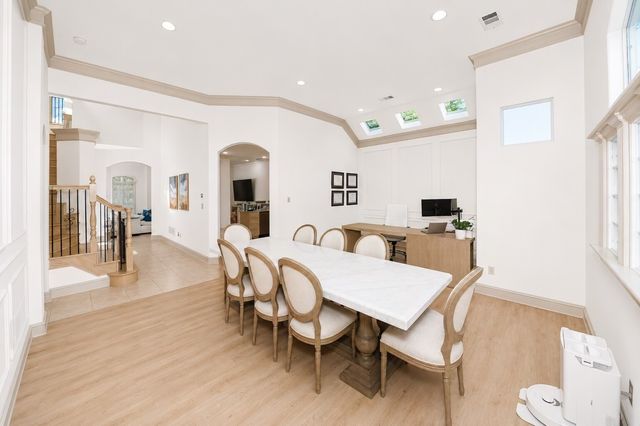 8934 Greenville Avenue, Dallas, TX 75243