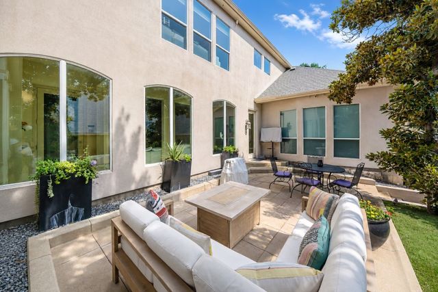 8934 Greenville Avenue, Dallas, TX 75243