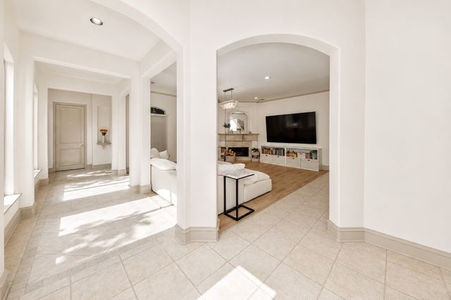8934 Greenville Avenue, Dallas, TX 75243