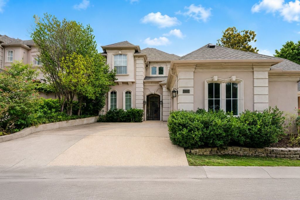 8934 Greenville Avenue, Dallas, TX 75243