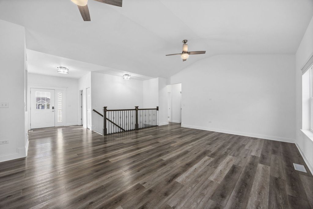 20929 Lakewoods Lane, Shorewood, IL 60404 — photo 4