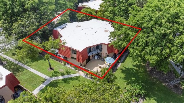 8141 Severn Drive B, Boca Raton, FL 33433