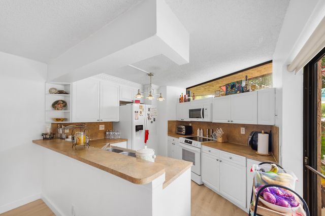 8141 Severn Drive B, Boca Raton, FL 33433