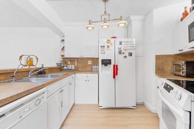 8141 Severn Drive B, Boca Raton, FL 33433