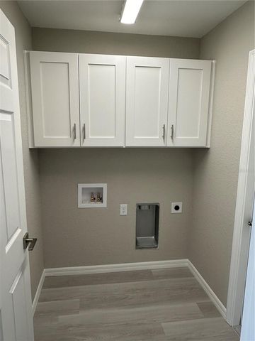 217 FISHER ROAD, Ocklawaha, FL 32179