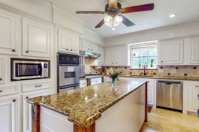 30819 Quinn Road, Tomball, TX 77375